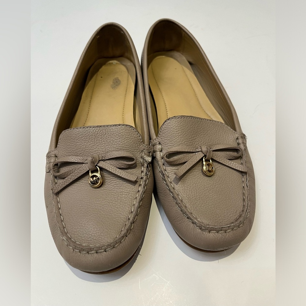 Michael Kors Taupe Leather Bow Loafers with Gold Logo Charm